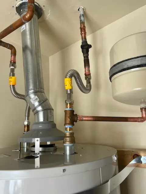 Water heater installation and plumbing repair in Bridlegate